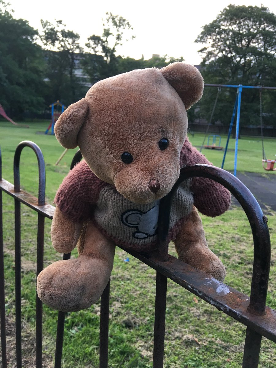 sqiesel's tweet photo. Please share... lost teddy in the park on the meadows in Edinburgh. Looks like a well loved important one!! #lostteddy #findmyowner https://t.co/ohEv9xxLHu