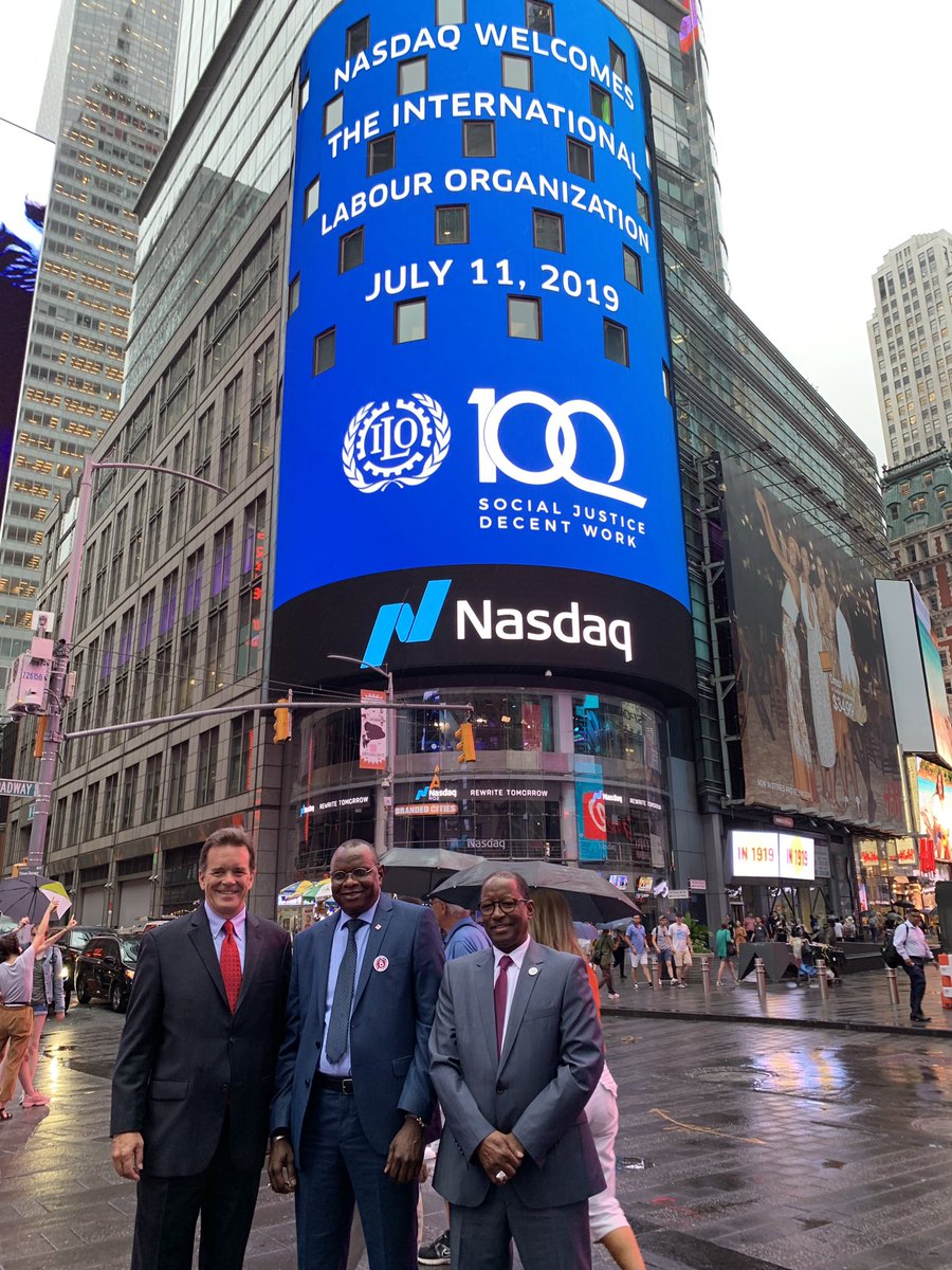 Together we can create a human-centred future of work! Thank you Peter <a href="/USCIB/">US Council for International Business (USCIB)</a>_CEO @USCIB and Mamadou @ITUC for sharing this historic bell closing with our DDG Moussa at <a href="/Nasdaq/">Nasdaq</a>! 🙌🏽💯 #ILO100