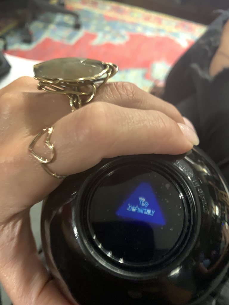 kendrachantelle's tweet image. And the magic 8 ball says : 🔮 🎱 #YesDefinitely
