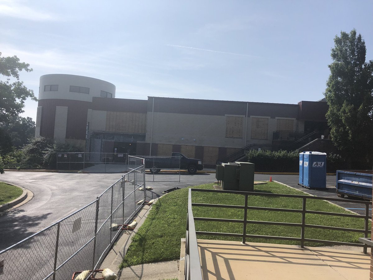 GBCEdu's tweet photo. Work continues on Athletic Dept side in Jones Center. New fitness center and training areas. #Construction #Campus #NewDorm #CampusProject #Dorm #Campus #ResidenceHall #ConstructionSite #WorkZone #GoldeyBeacom #GBCAthletics #GBCLightning #AchieveGreater #Delaware #Wilmington https://t.co/yQLPBtrYAK