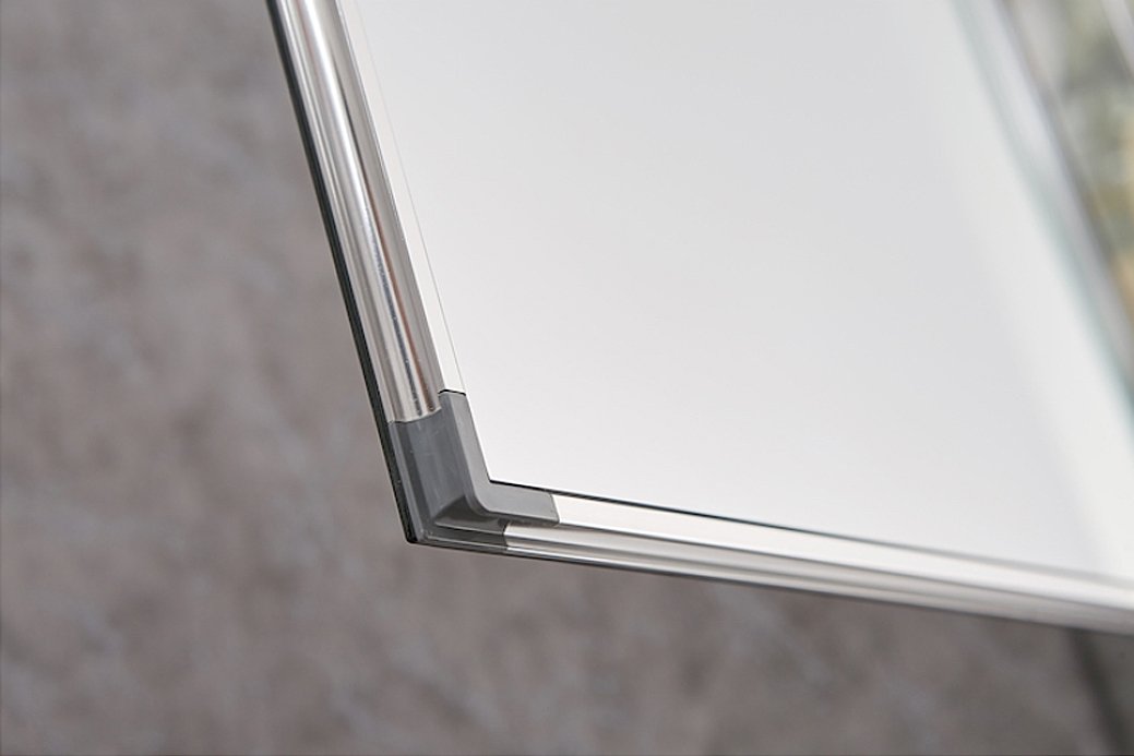 kubebath's tweet photo. MEDICINE CABINETS
These medicine cabinets feature mirrors everywhere. The edges have mirrors and also on the interior of the medicine cabinet. The inside features two tempered glass shelves. Can be wall mounted or recessed into the wall.
#kubebath #affordableluxuryforyourbathroom https://t.co/TWRGTdjJDF
