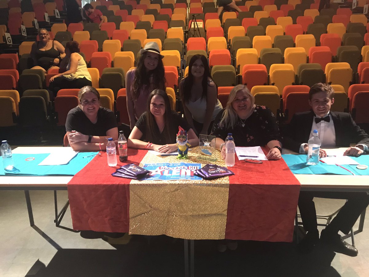 What an evening at #MGT2019 the judges were ready, Ez and Lou were ready, <a href="/MrsgilesMusic/">MrsGiles_music</a> <a href="/victoria_saxby/">Victoria Saxby</a> and @MissBennett1509 we’re just about there after there massive #Nandos 🤣🌟🙌🏻 <a href="/MagnaAcademy/">Magna Academy Poole</a> #poole Who was our champion you ask? Keep a lookout tomorrow!!!!! 🎉