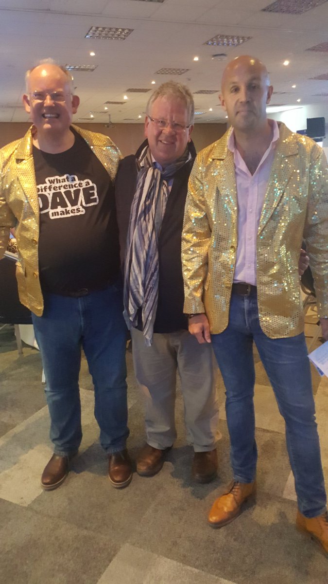 StRichardsHosp's tweet photo. Patron @PhilipSerrell hosted the @Barclays #TestTheTeam auction . 😊 https://t.co/hded6JT71o