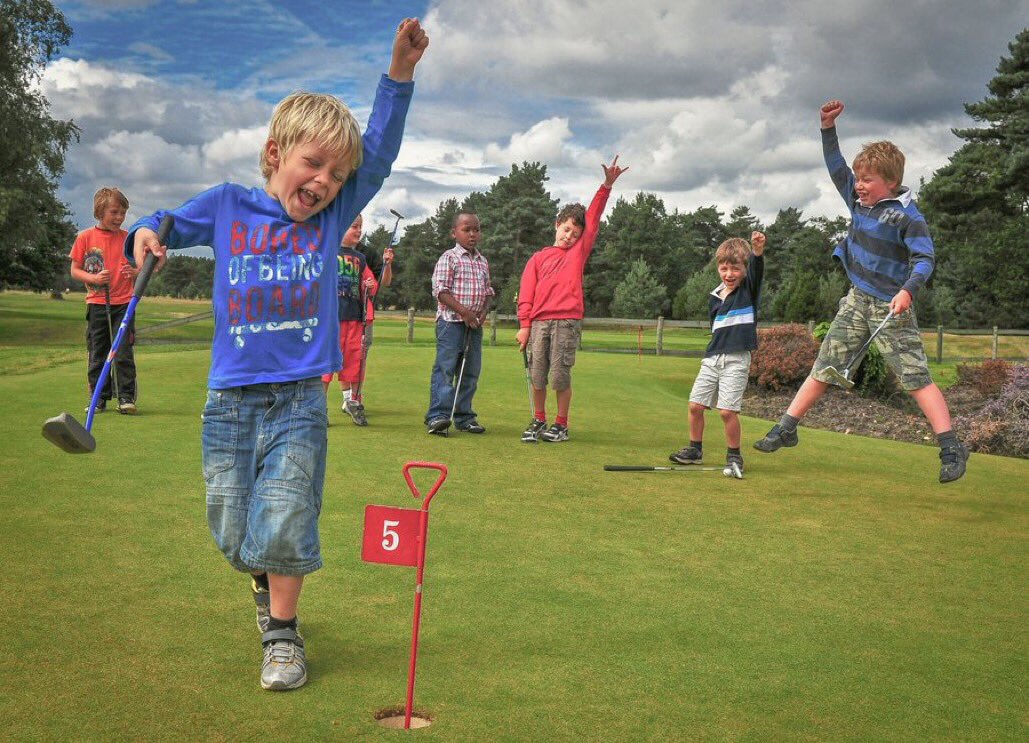 What are you doing this Sunday?! PGA pros at each of the 18 <a href="/CrownGolf/">Crown Golf</a> clubs will be playing their part on Sunday July 14 in a free to enter competition offering 100 junior memberships as prizes!!! #GROWINGTHEGAME 

Let me know if you go!