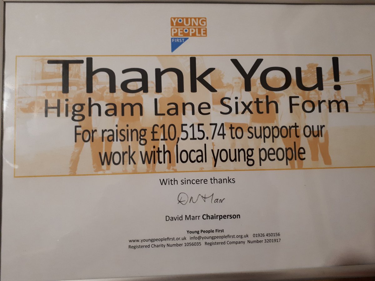Higham Lane Sixth Form sky divers pick up an award from #youngpeoplefirst for raising £10,515.74 . Super achievement from 20 Year 12 students. #nuneaton #skydive #YPF #charity