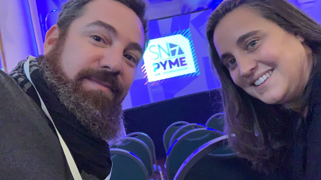 Pretorean's tweet photo. Presentes en #SNpyme y las Rondas de Negocios 💪  Gran charla de @dianamondino https://t.co/VyozdFOXCC