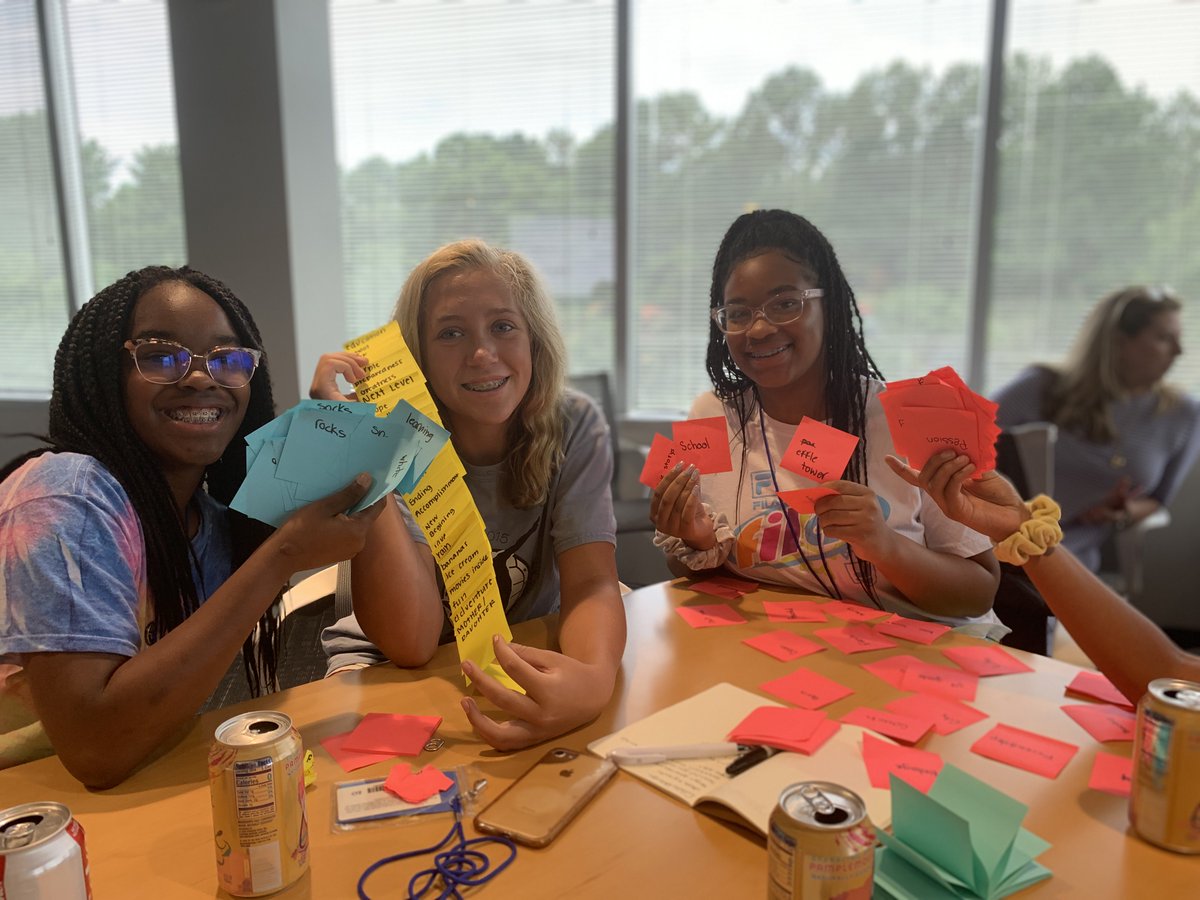 CleanAgencyInc's tweet image. New tactic to engage #GenZ: Give them stacks of sticky notes to brainstorm campaigns💡. We loved sharing our industry knowledge with @SaintMarysNC Innovators Hub campers and watching them explore #marketing at #CleanHQ.