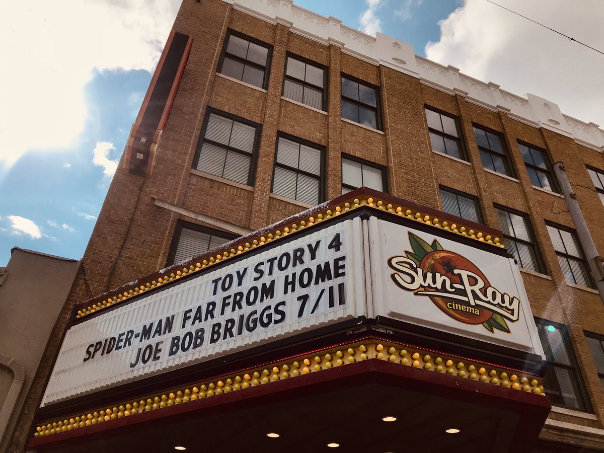 thisbroadhere's tweet photo. @kinky_horror @therealjoebob we are so ready for you! 🖤 Ps: save me! It’s hot 😋 #joebobbrjggs #sunraycinema #darcyisourqueen https://t.co/NiUwYloRUG