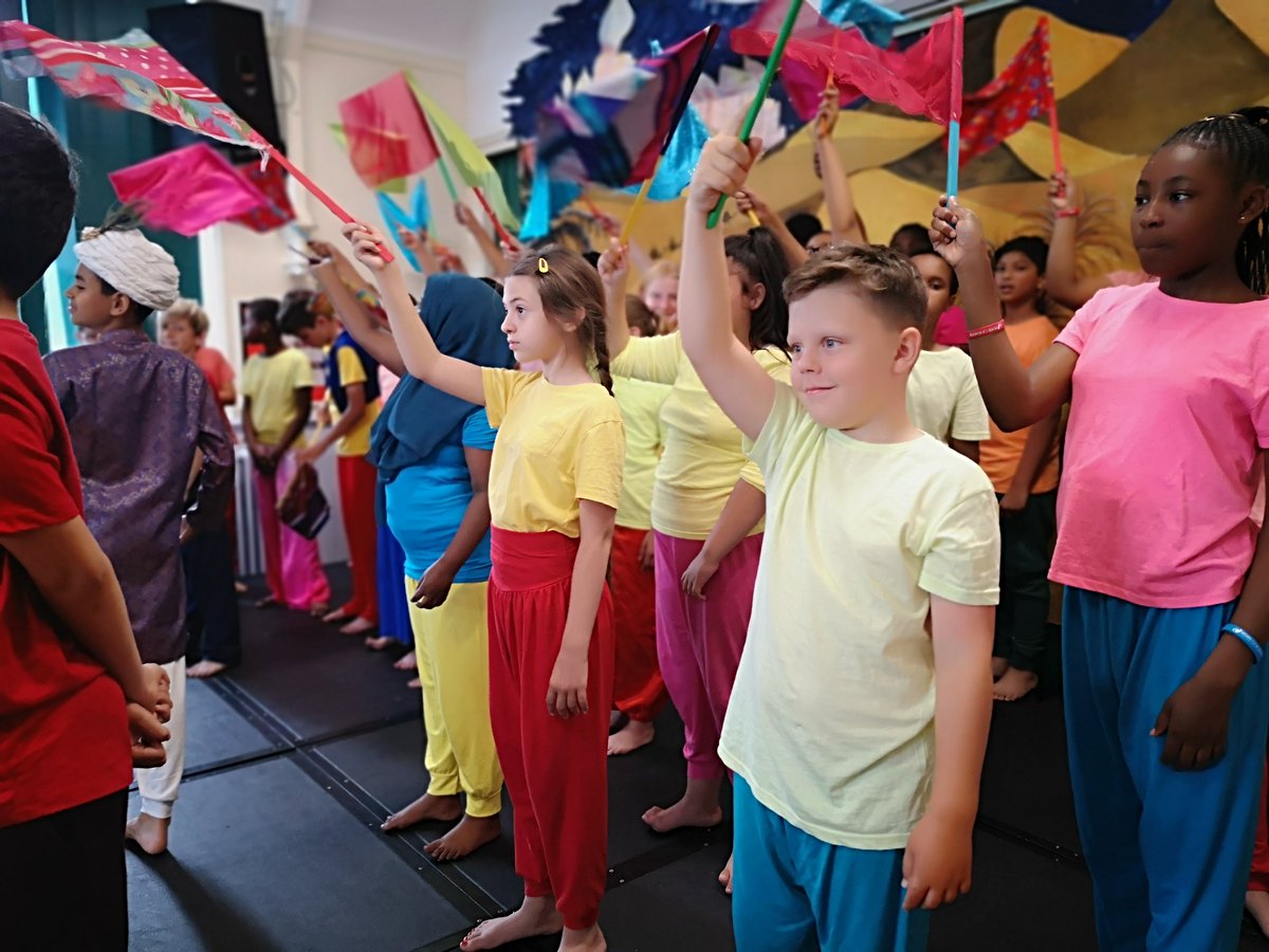 Year 6 smashed it again tonight! We are so immensely proud of this fantastic bunch of incredibly talented young people. Lots of tears have been shed already and there's still one week left in <a href="/LansdownePS/">Lansdowne Primary</a>! Looking forward to the brilliant week ahead 😊