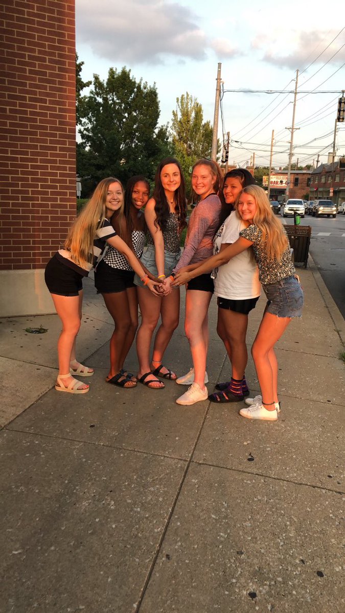 ok_basketball's tweet photo. Arsenal girls spending time together in Louisville Kentucky! https://t.co/yla5whjxpJ