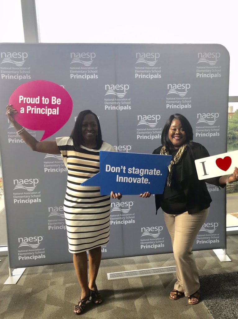 Leadership Takes Heart! Enjoying my time at the <a href="/NAESP/">National Assoc. of Elementary School Principals</a> Conference, networking and remembering to have fun. We’re at the Social Media Booth, remembering the importance of individual &amp; school branding!!!❤️#LeadershipMatters Matters