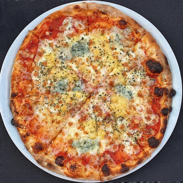 Una pizza y muchas risas también es un plan perfecto 🍕
#arreglandoelmundo #sinetiquetas ift.tt/2xFiNrN