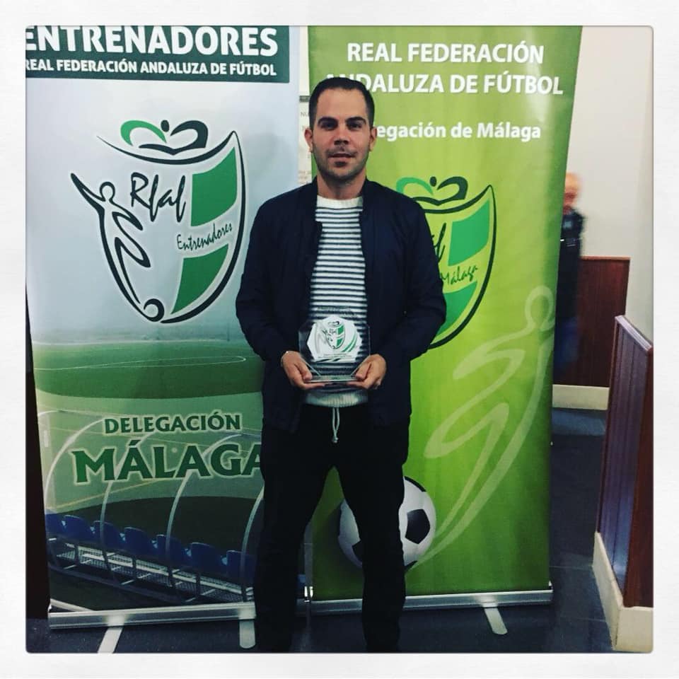 1,2,3 Victor Moral ya se encuentra en nuestro club. Bienvenido a tu casa. En esta temporada se encargará de cerrar la tripleta de coordinadores y llevar a buen puerto al 4ª Infantil. Felicidades y a disfrutar en tu casa