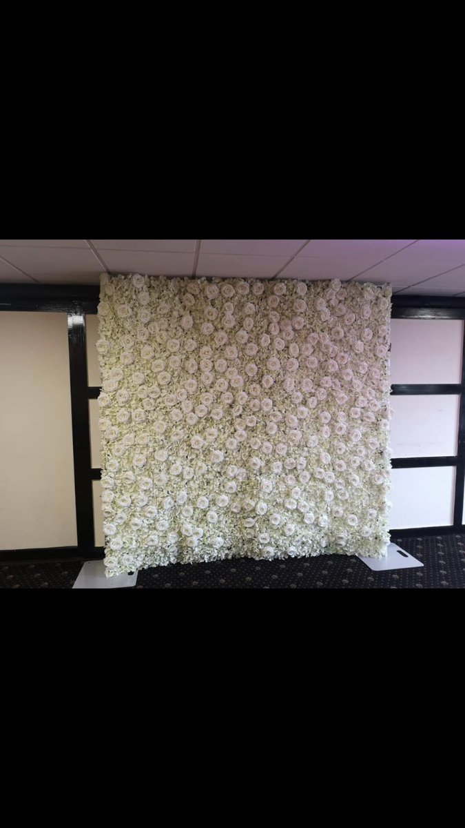 LifeBridgeASEND's tweet image. Massive thank you to PD balloons and events for the fab flower wall at our prom!!!