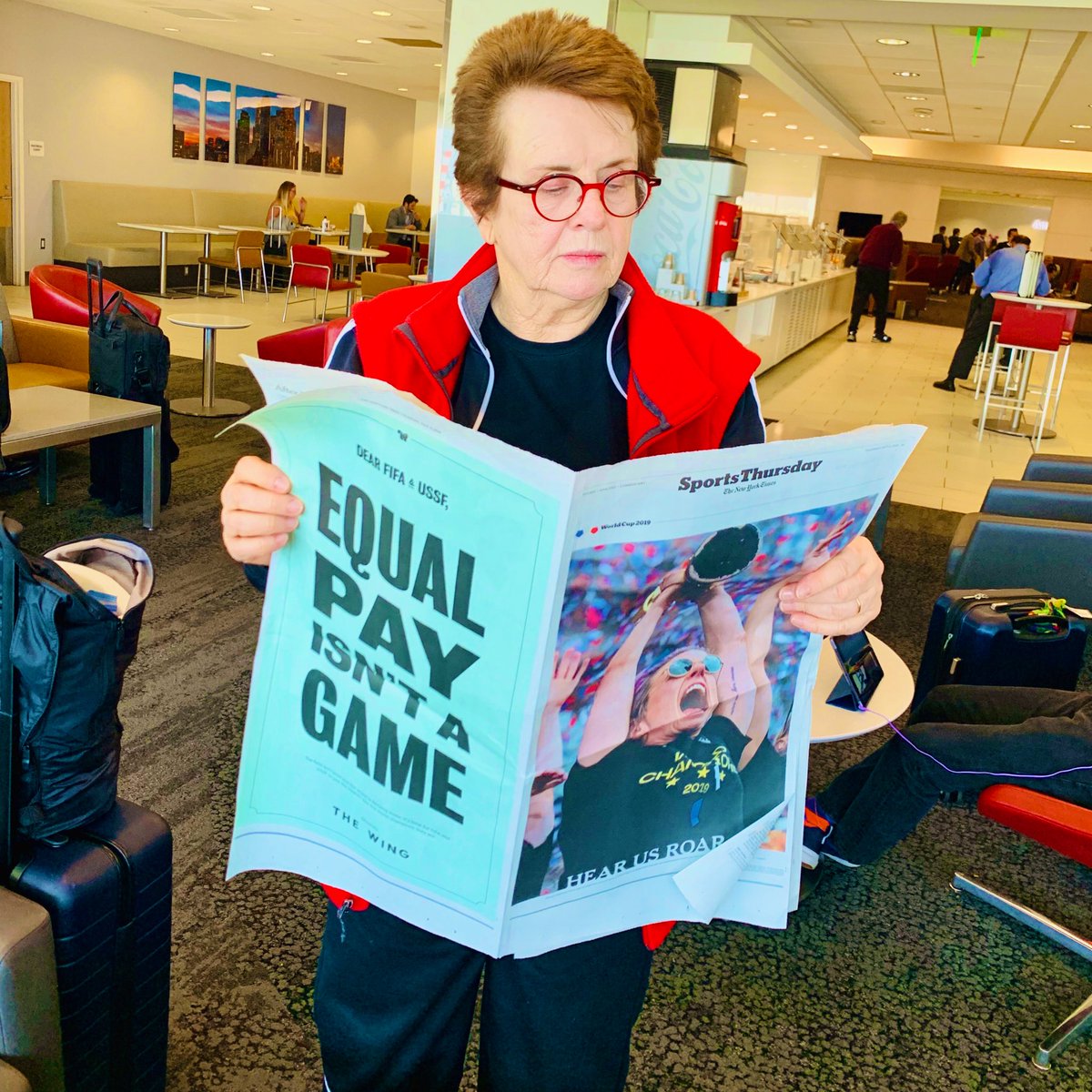 The #USWNT are 4-time World Cup Champions, and the best women’s team in the world. They make 38 cents for every dollar made by their male counterparts. #PayThem #EqualPay #StepUp