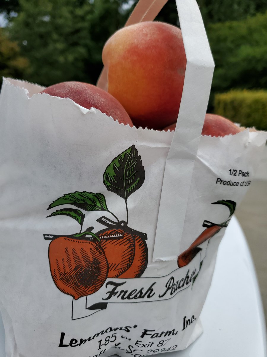 WirelessKnowHow's tweet photo. The BEST idea I had all day! Always stop for peaches when passing through #Gaffney in July!! #PalmettoState #SummerInTheSouth #SCPeaches https://t.co/f4FXU2nyGk