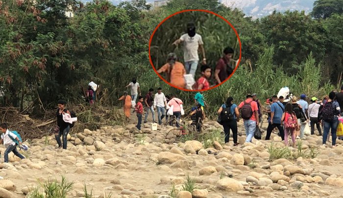 FundaREDES_'s tweet photo. #GruposIrregulares | Javier Tarazona: La actividad que realizan estos grupos en el país no es clandestina. Nos preguntamos si se retomó el paso por los puentes Simón Bolívar y Santander, ¿qué se disputa en las trochas? https://t.co/hdXjtMpYqC