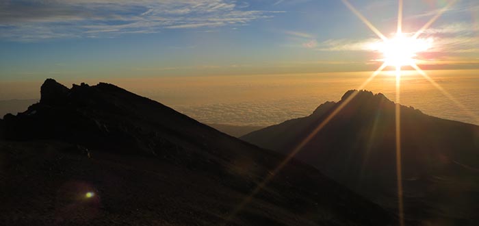 ldtimmerman's tweet photo. Kilimanjaro @climbtofight by the numbers:
--$1.5m raised for cancer research @fredhutch
--2,231 donors
--33 sponsor orgs
--27 climbers, who each raised $50K
--one beautiful peak to climb, July 20-26.
#Thankful https://t.co/raPG93qbyF