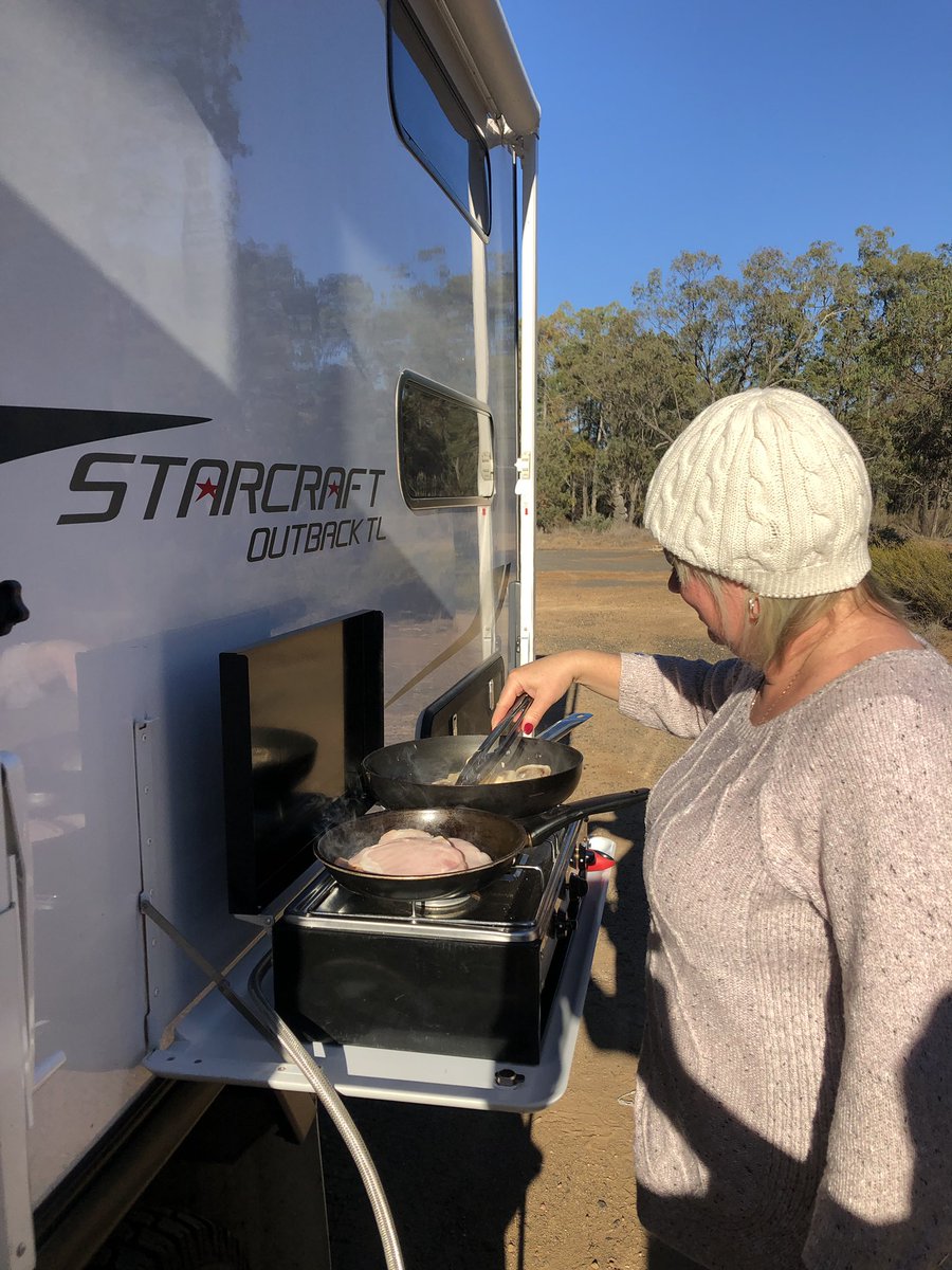 _actiondad's tweet image. We’re off for a short relaxing #teambrayminiroadtrip2019 destination unknown. Bacon and Eggs before we move on.