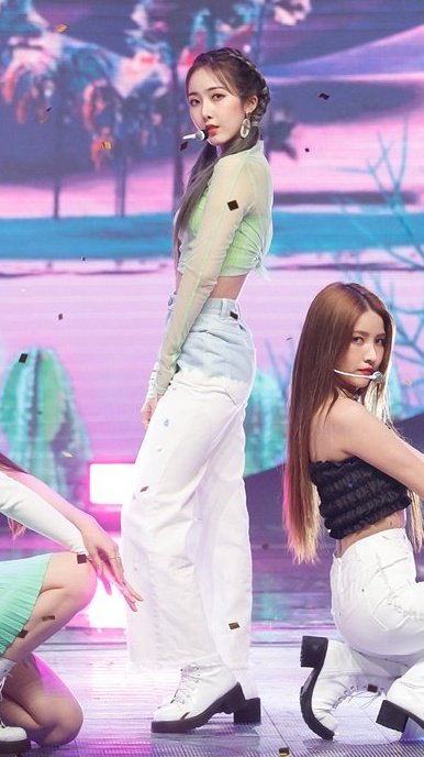 archivsinb's tweet photo. 190711 | #Fever3rdWin #GFRIEND56thwin 🎉🎉🎉 https://t.co/GLEkjS7a7J