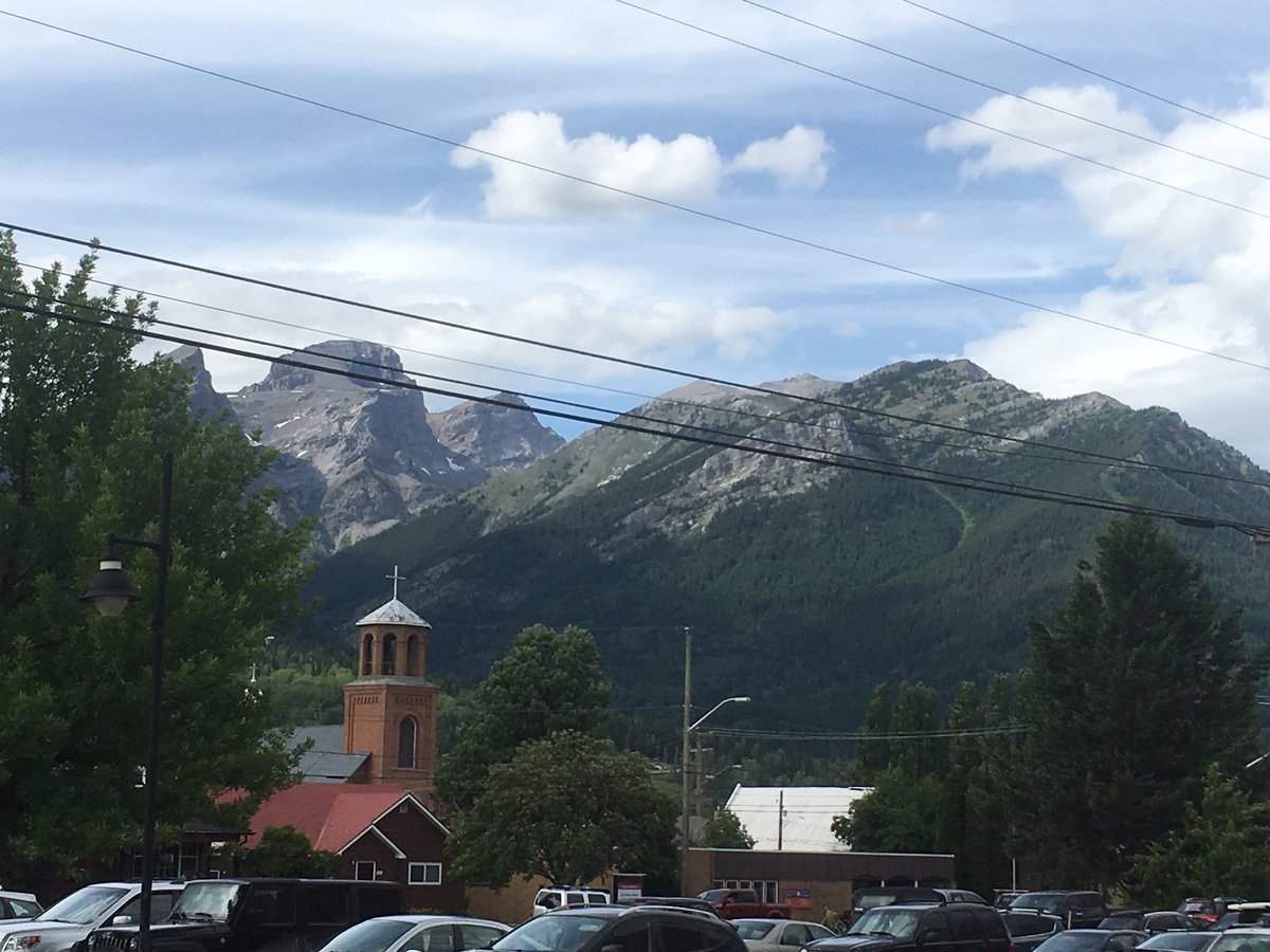 What a way to finish the Pacific tour! Celebrating with our TD Fernie team. From Sooke to Whitehorse, from Prince Rupert to Fernie - 163 incredible TD teams across BC &amp; Yukon!