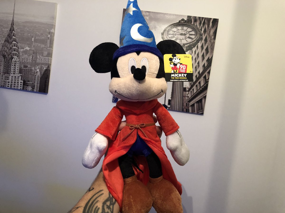 TatoDeViaje's tweet photo. Para la banda twittera 
¿Se quieren ganar este Mickey edición 90 aniversario de 50 cm de alto?
.
🎁Sorteo día del amigo🎁
¿Como participar?
.
📲 Ser seguidor/a
.
✅ Darle RT a este tweet
.
🗓 Sortea el 20 de julio
(Solo territorio Argentino) https://t.co/6Eh0d0zH9S
