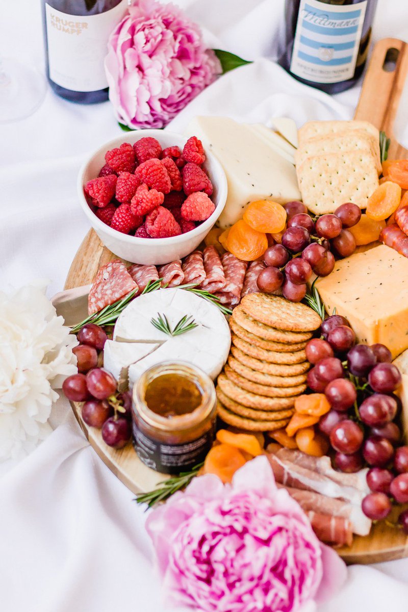 Wine &amp; Cheese Girls Night In blogappetitblog.com/2019/07/wine-c…