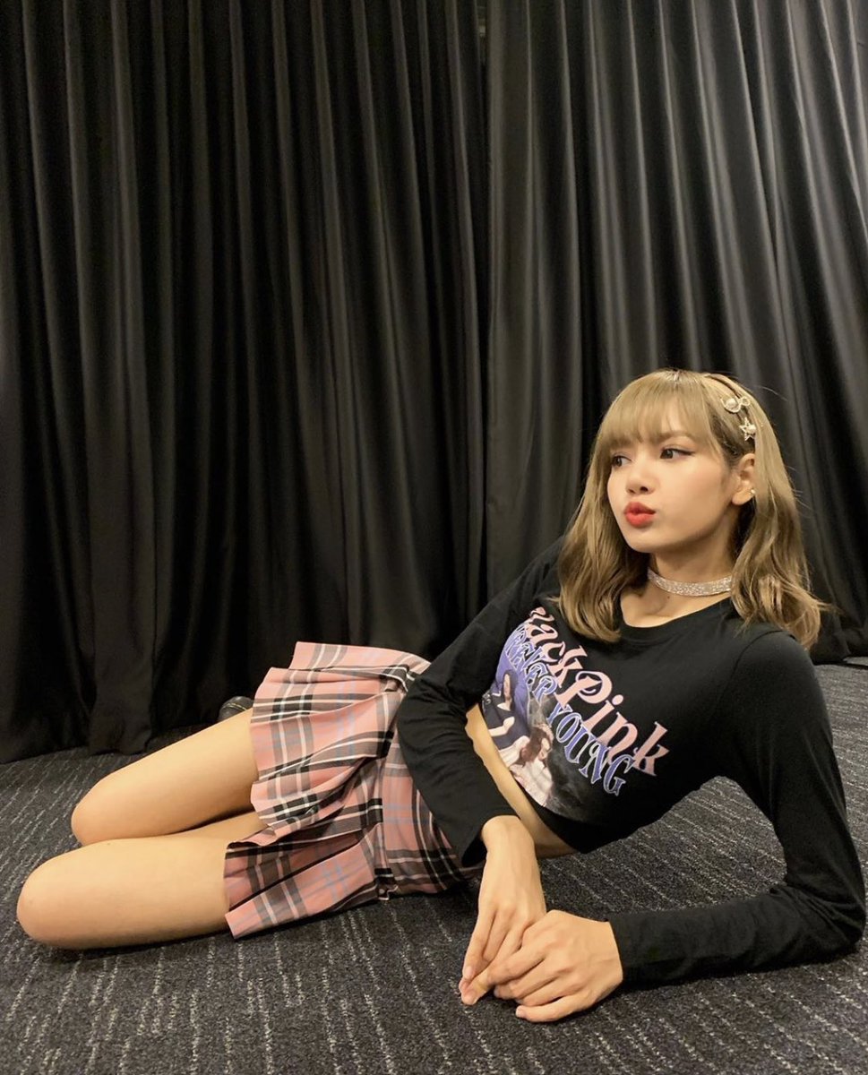 mnaEN's tweet photo. BEAUTIFUL #LISA FROM #BLACKPINK VIA #INSTAGRAM .
#LISA20MParty #LISA #LALISA
#BLACKPINK
#LisaBLACKPINK
#LalisaManoban
#NoLisaNoMoney https://t.co/QpkjBWMoeR
