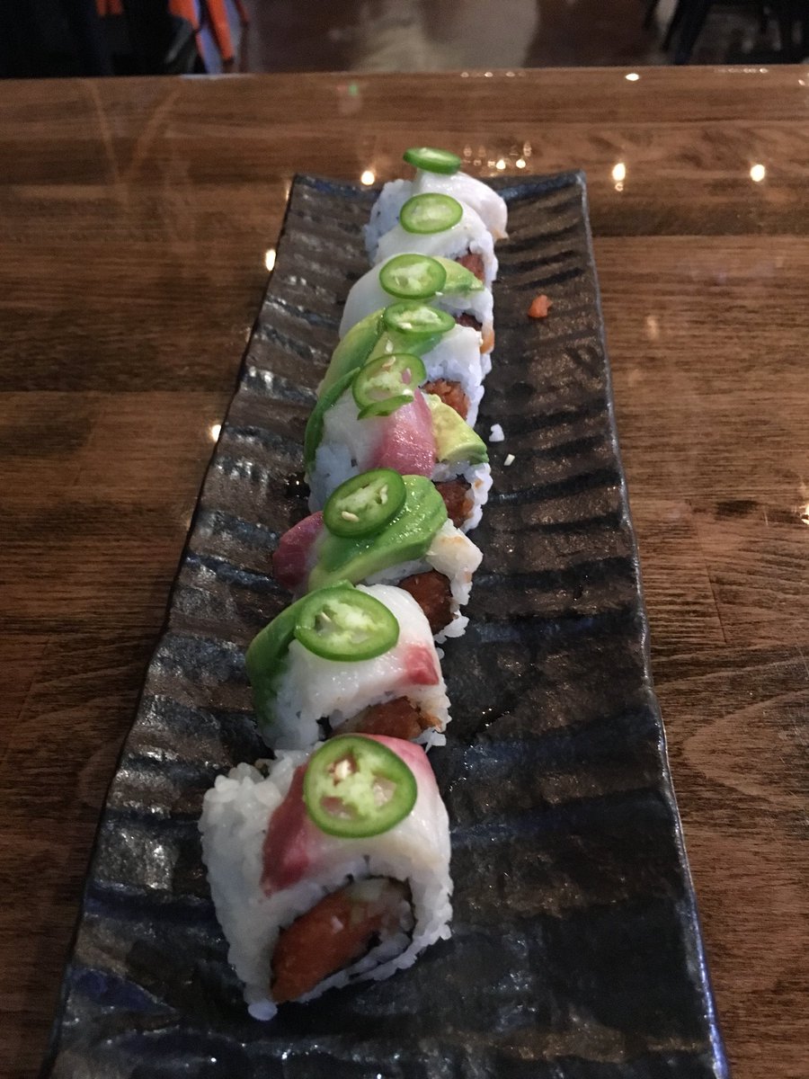 HeyNorge's tweet image. Sushi craving fulfilled! 🍣 

Thanks #ElPez. #ChulaVista #TokioSoul #SeaButter #SweetShrimp #ShishitoPeppers