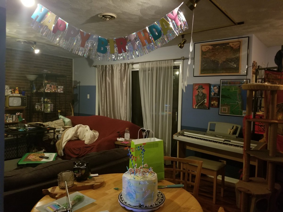 LizTann5's tweet photo. My roomie baked me a birthday cake and decorated the living room to celebrate my birthday and it's not even my birthday for another 2 hours.

#Almost29 #RoomieAdventures https://t.co/7tnEKUH814