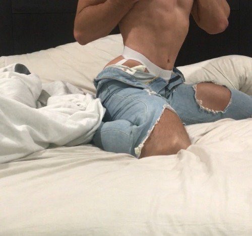 Xavieraporter's tweet photo. Got a new jock today https://t.co/FuJxtaK9FA