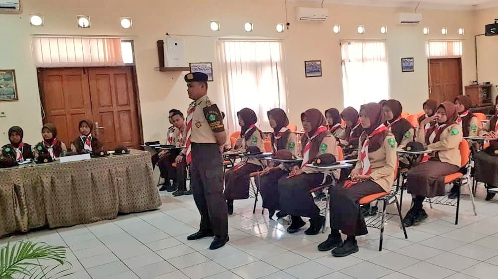 dispertan's tweet photo. Salam Pramuka !!
#KakMin melaporkan acara "Musyawarah Saka Tarunabumi @dispertan tahun 2019", hadir Ketua Harian Pimpinan Saka Tarunabumi  Christina Setyaningsih dan 40 orang di aula Dinas (12/7).

Semoga menambah semangat adik-adik pramuka dlm mengemban tugas sebagai Dewan Saka. https://t.co/DAhps54miS