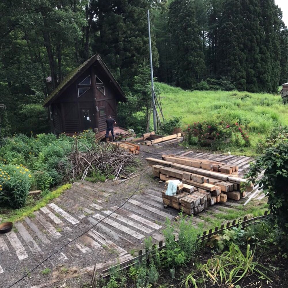loghouse_lograf's tweet photo. あさってからのスモークサウナ小屋作りワークショップに向けて準備中!
・
#loghouse #lograf #ログハウス #森に住もう部 #ログラフ #木の家 #自然素材の家 #diy #セルフビルド #自然 #nature #かっこいい家 #オールドログ #oldlog #oldlogcabin #sauna #thesauna #野尻湖 #smokesauna https://t.co/tttAJxouHJ