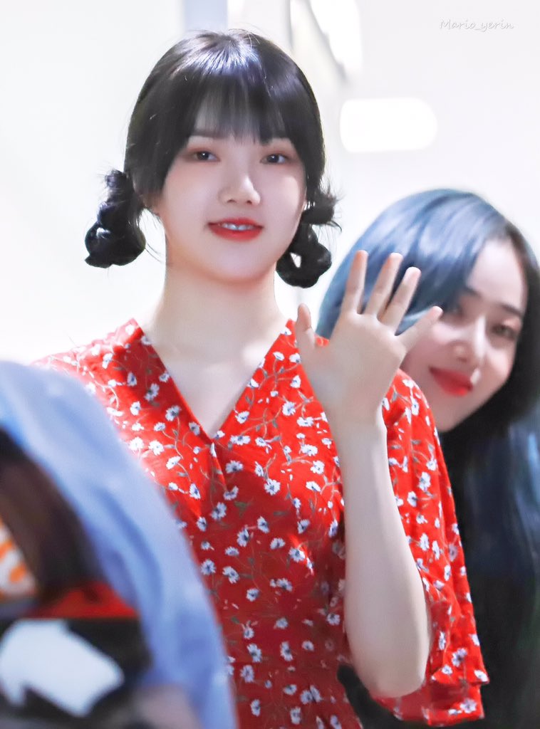 Mario_yerin's tweet photo. 190702 🍓

#GFRIEND #여자친구 @GFRDofficial  
#예린 #YERIN #정예린 #イェリン https://t.co/CCWIUWRqxp