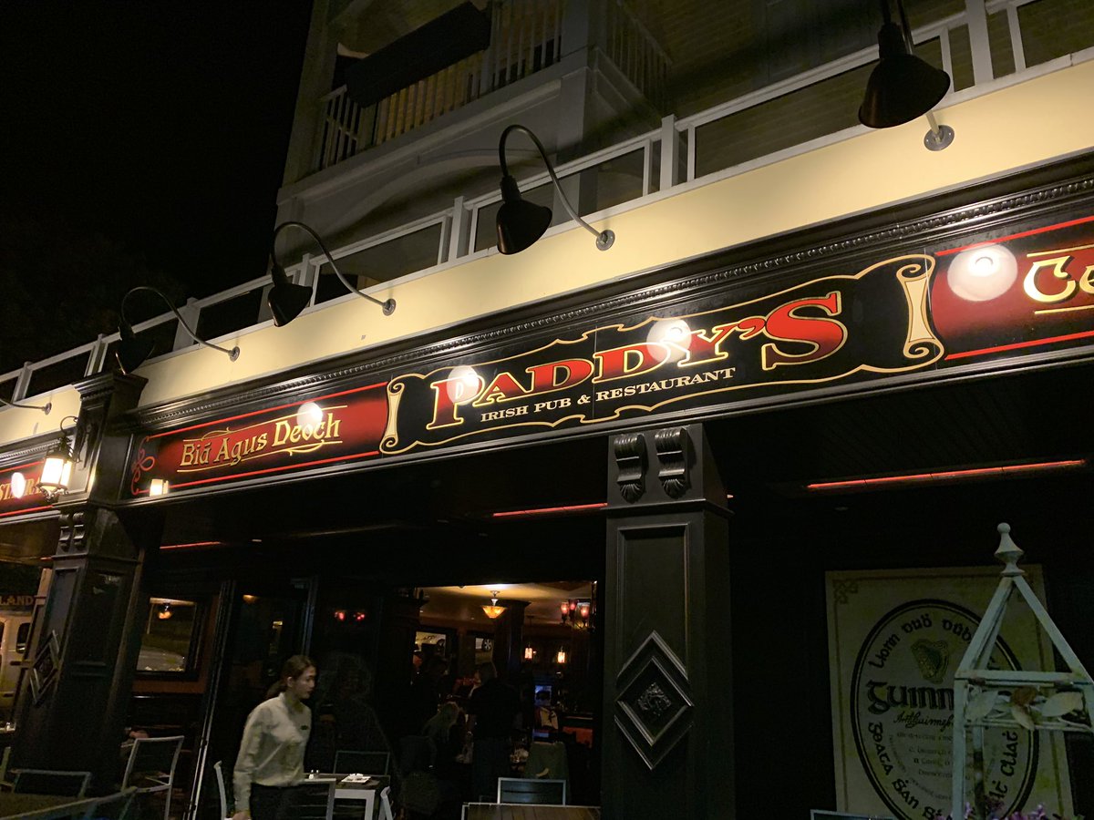 XtianApothecary's tweet photo. Had an absolutely AMAZING night at Paddy’s in Bar Harbor, Maine! Food was excellent but even more so was the EXTREMELY talented @amber_leigh and her crew! Wonderful Celtic music complete with fiddle, guitar, drums and great vocals! An absolute must-see!!! Check them out!! https://t.co/PQtEBCAsuH
