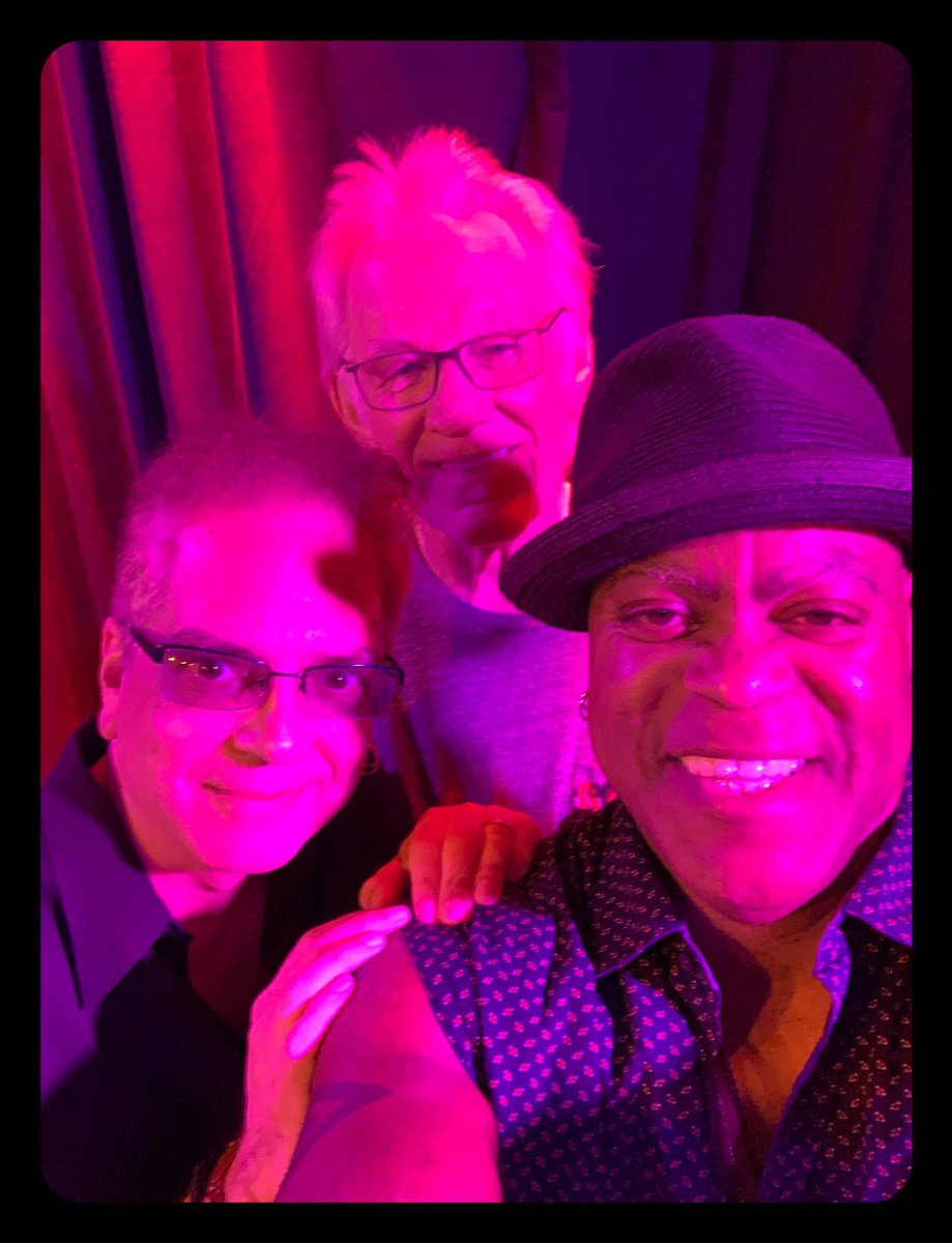 modern_drummer's tweet photo. #hanging in #LosAngeles at #thewriteoffroom with @modern_drummer #BillyAmendola @Huckabuck #HermanMatthews & @dennystrio #DennySeiwell #teresajamesandtherhythmtramps https://t.co/s6fsr6Xyrd