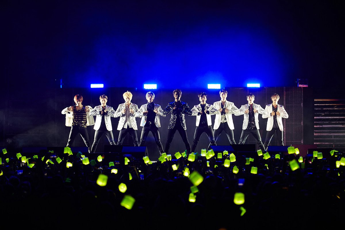SMTOWNGLOBAL's tweet photo. #NCT127 successfully wrapped up its Europe tour, mesmerizing local fans with diverse music, powerful performances and overwhelming energy at its Paris concert! Stay tuned for the ongoing tour having its next stop at the Singapore Indoor Stadium on  July 20th! https://t.co/Dg9LYrnKsD