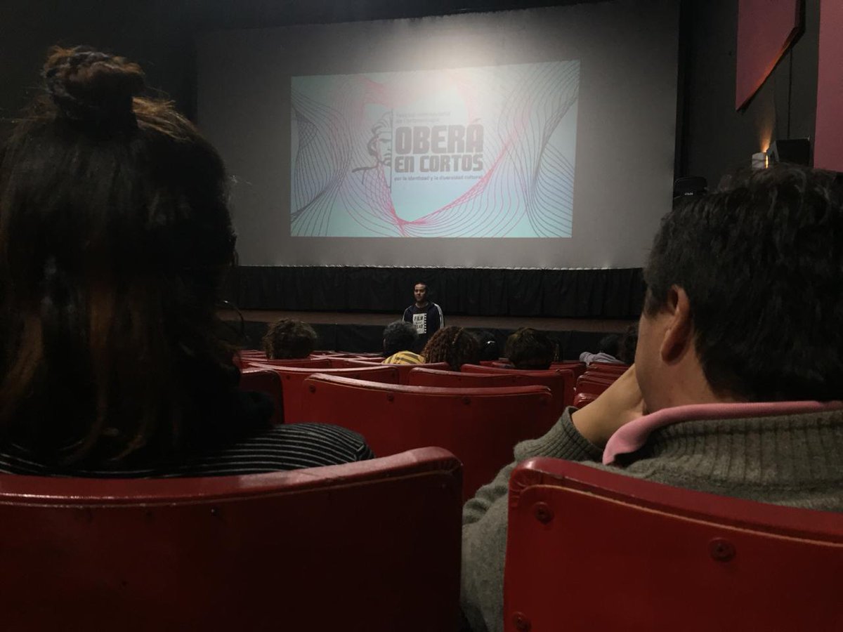 cosquinfilmfest's tweet photo. #FICIC en @oberaencortosok compartimos lo que fue la presentación de @RamiroSonzini en el festival de la tierra colorada! 
Sol Alegría (Ganador FICIC9) y Selección de Cortos de Escuela ❤️  🎬   #AmorAlCine https://t.co/c0qCWY0hx1