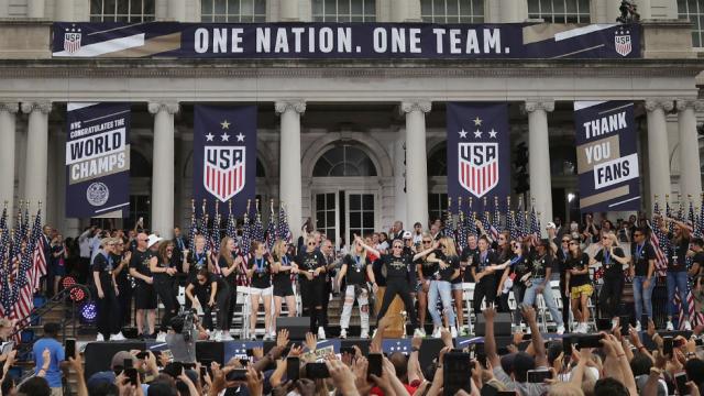 Female senators invite US women's soccer team to visit Capitol hill.cm/bw0U0jw