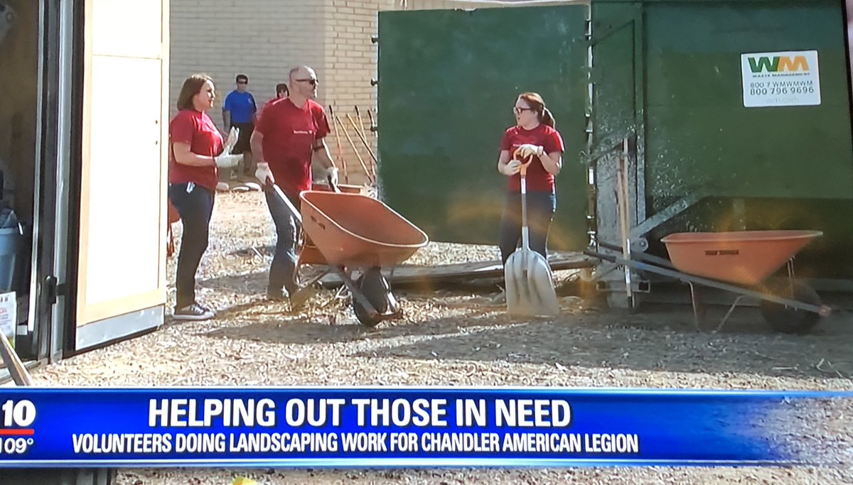 Echmt's tweet photo. Love watching the news and I see our #BofAVolunteers in action!  Our team was up early today volunteering @AmericanLegion #Post35 in #Chandler https://t.co/ccaOeJMlaf