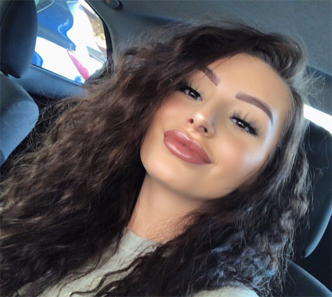 Watch Shelby's leaked NSFW photo on TwXstars