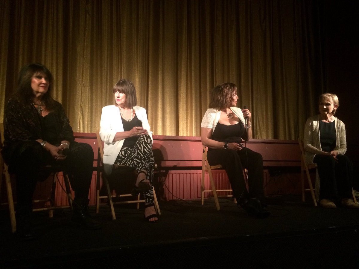 best2vilmabanky's tweet photo. Fabulous evening with the British Scream Queens of Hammer Horror @Phoenixcinema Meet & greets with a great selection of stills for signing & what a warm & jolly bunch they are to hang out with! Thanks to #CarolineMunroe @judyjarvis @maddiesmith007 & #PaulinePeart #VampFest 🧛🏻♀️❤️🧛🏼♂️ https://t.co/ImC36lvkiP