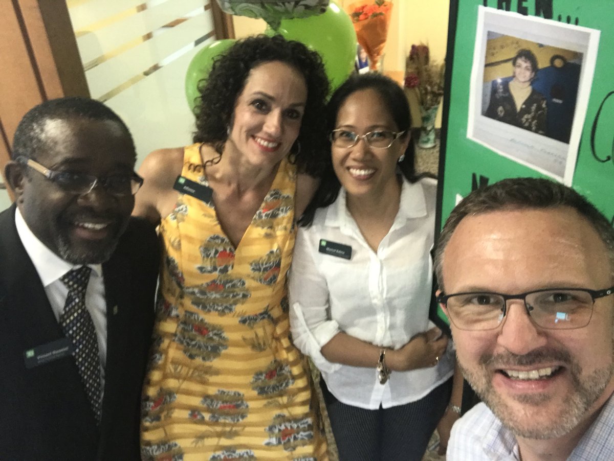 fofi_siggia's tweet photo. WOW, time flies , celebrating 25 years at TD bank. Great day celebrating with my peers!!❤️⁦@tracy13moore⁩ ⁦@EricGriggs_TD⁩ https://t.co/PoHz9ojLT7