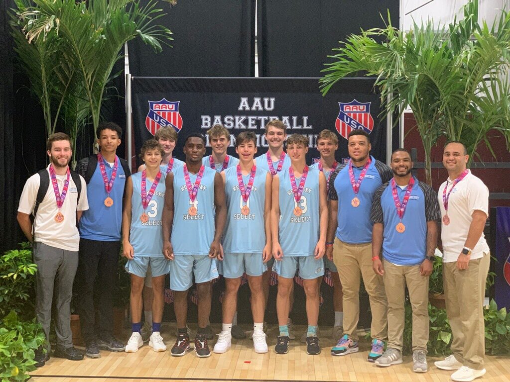 KySelectAAU's tweet photo. 10th Grade KY Select Boys finished 11th in the Country at AAU Nationals! https://t.co/USp0TaBffx