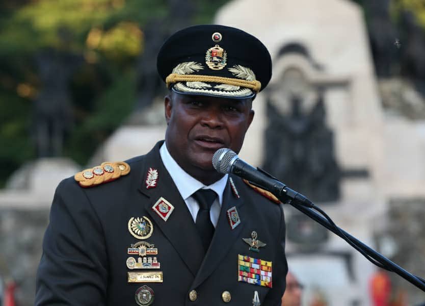 MG Suárez Chourio, de soldado de tropa a Comandante General del <a href="/EjercitoFANB/">Ejército Bolivariano</a>, hombre íntegro y de pueblo, ha sido designado por mi CJ <a href="/NicolasMaduro/">Nicolás Maduro</a> como Jefe del Estado Mayor de la Comandancia en Jefe. Jesús, hermano mío, hermano de luchas. ¡Vamos, al combate y al rudo fragor!