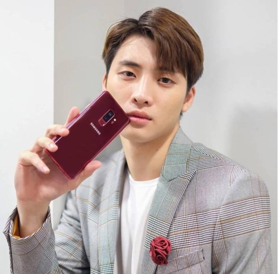 2wish_Official's tweet photo. เพราะคิดถึง จึงโทรหา
อยากเห็นหน้า มาหาหน่อย
M: มีไรโทรมา
P: ไลน์

โอเครู้เรื่องค่ะ Cr.ในภาพค่ะ
#มีไรโทรมา 
#2wishMorning 
#2wishOfficialTH https://t.co/MGJt72Zda0