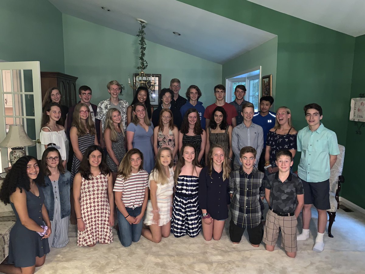 FSFlyers's tweet photo. The flyers have a good looking group of 13&overs! #progressivedinner #goflyers https://t.co/dypohnr4uO