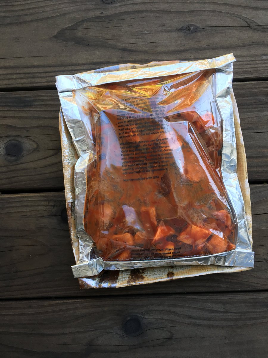 DinnerIsDone's tweet photo. Guess what's in this #ReadyChefGo #GrillingBag (for use on the grill or in a conventional oven)???? Yep! that's right, a delicious meal cooked in minutes, in style :) #cookinminutes #kitchentricks #easycooking #cooking #dinnerisdone https://t.co/6Y4zvvbzH4 https://t.co/Z7it4Bun7u