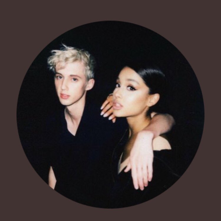 inmylockscreens's tweet photo. ariana x troye layout 🐚 rt/fav if u saved ! reply if u like it and give credits when using <3 -keira https://t.co/DwuizF0pBS