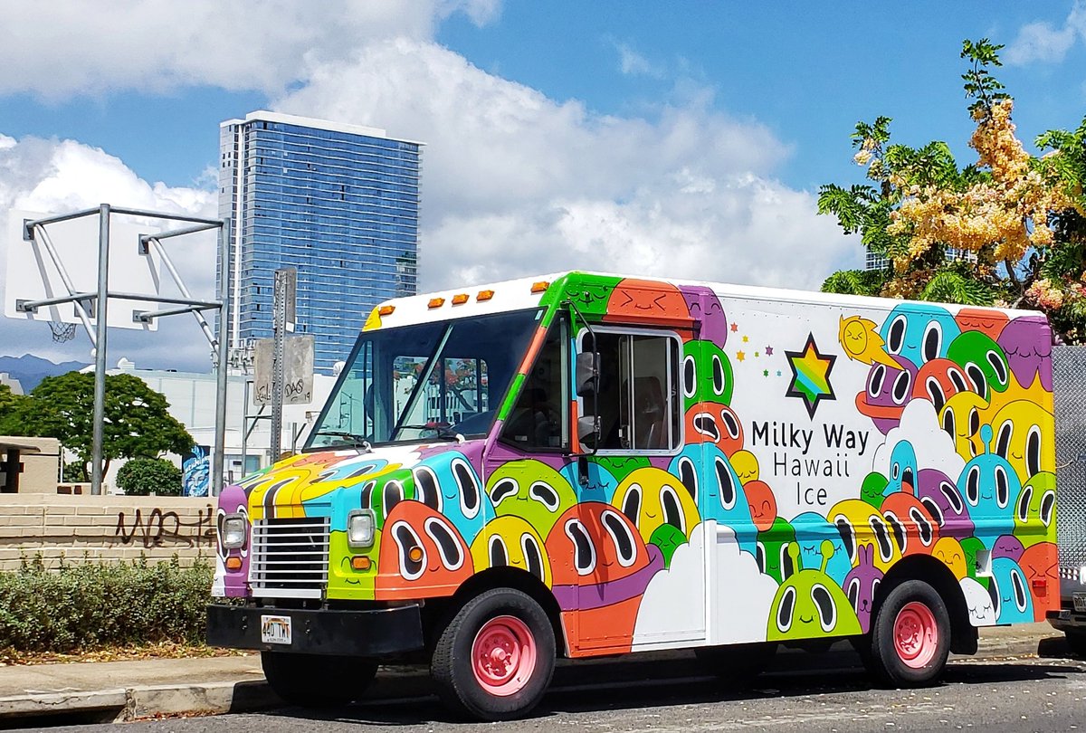 MyKakaako's tweet photo. I spy @MrJasperWong art work near Mother Waldron Park on Pohaukaina Street - #POWWOWWORLDWIDE #POWWOWHAWAII #streetart #mural #MilkyWayHawaiiIce #park #Summer2019 #Kakaako #Hawaii https://t.co/bXrYndoSqW
